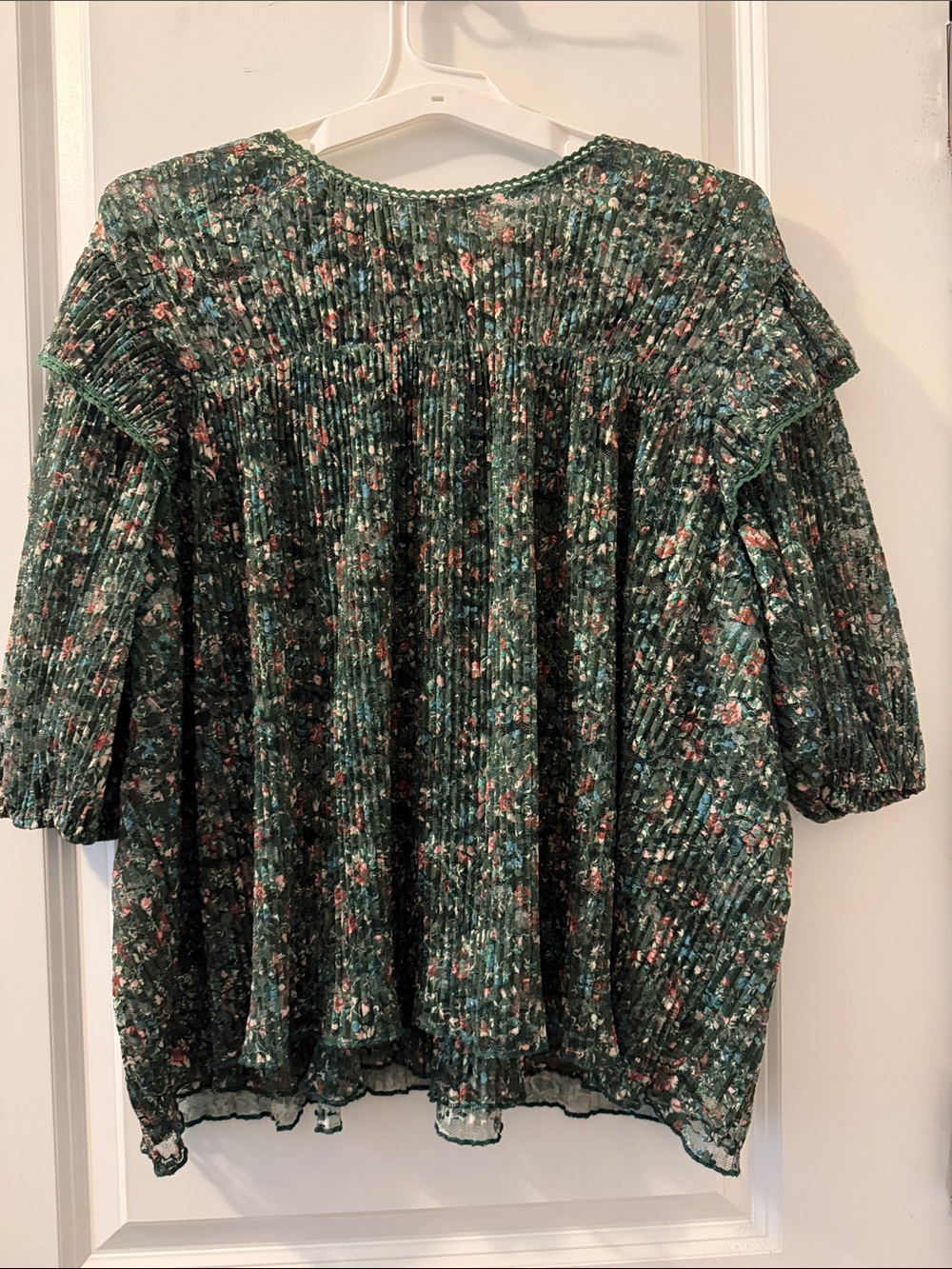 Green Floral Pleat-Detail Women's Blouse